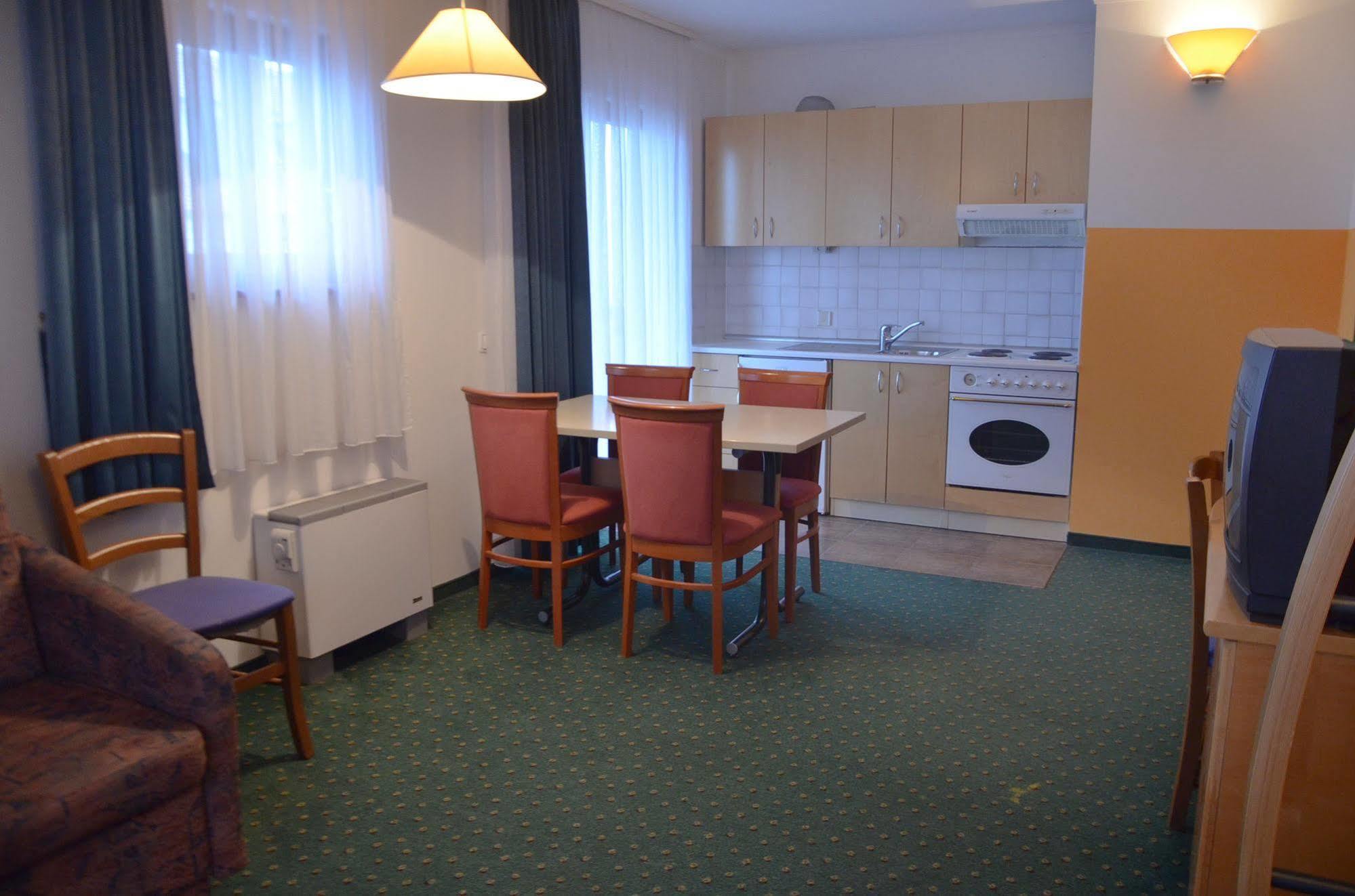 Garni Hotel Zvon Zreče Eksteriør bilde
